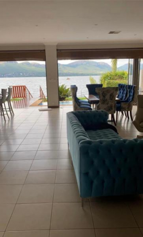 Dam View HOUSE